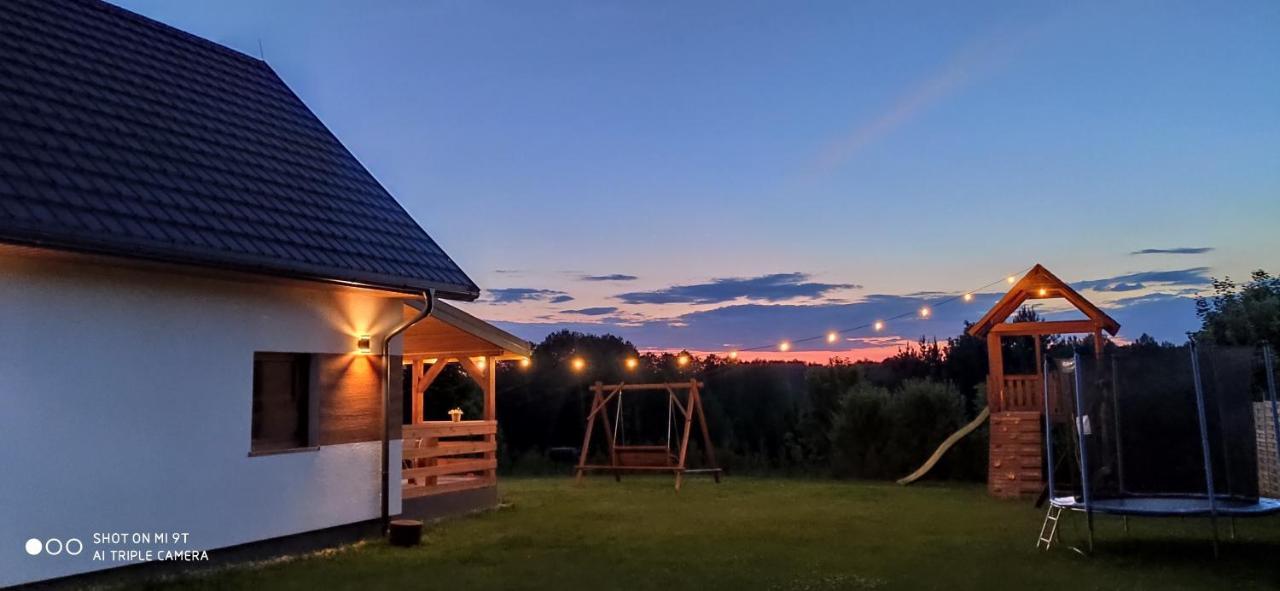 Domek Z Kominkiem Nad Jeziorem Z Jacuzzi Ogrodowym Sumowo (Sejny) Exterior foto