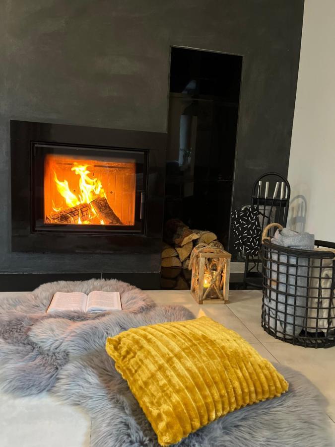 Domek Z Kominkiem Nad Jeziorem Z Jacuzzi Ogrodowym Sumowo (Sejny) Exterior foto