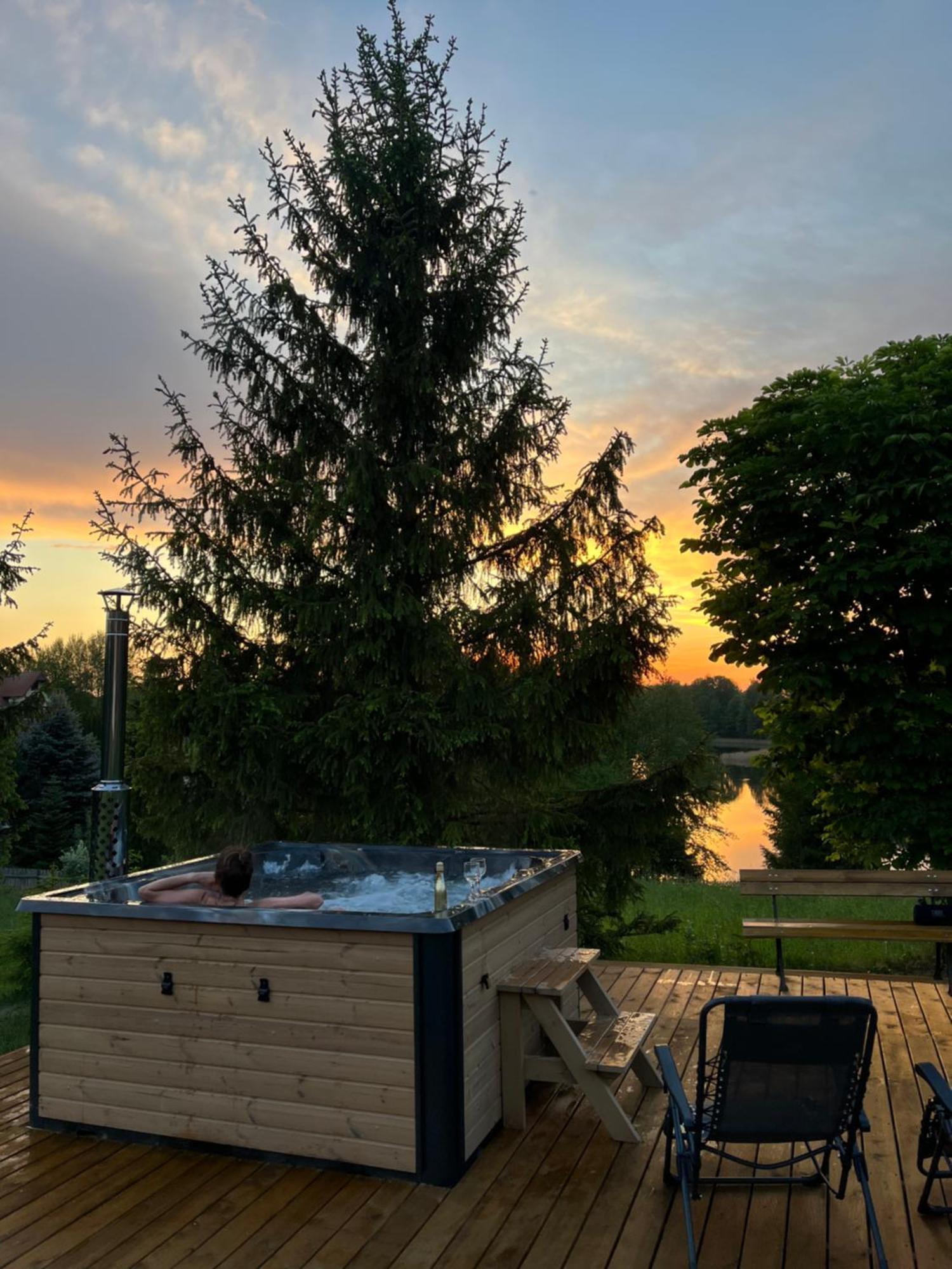 Domek Z Kominkiem Nad Jeziorem Z Jacuzzi Ogrodowym Sumowo (Sejny) Exterior foto