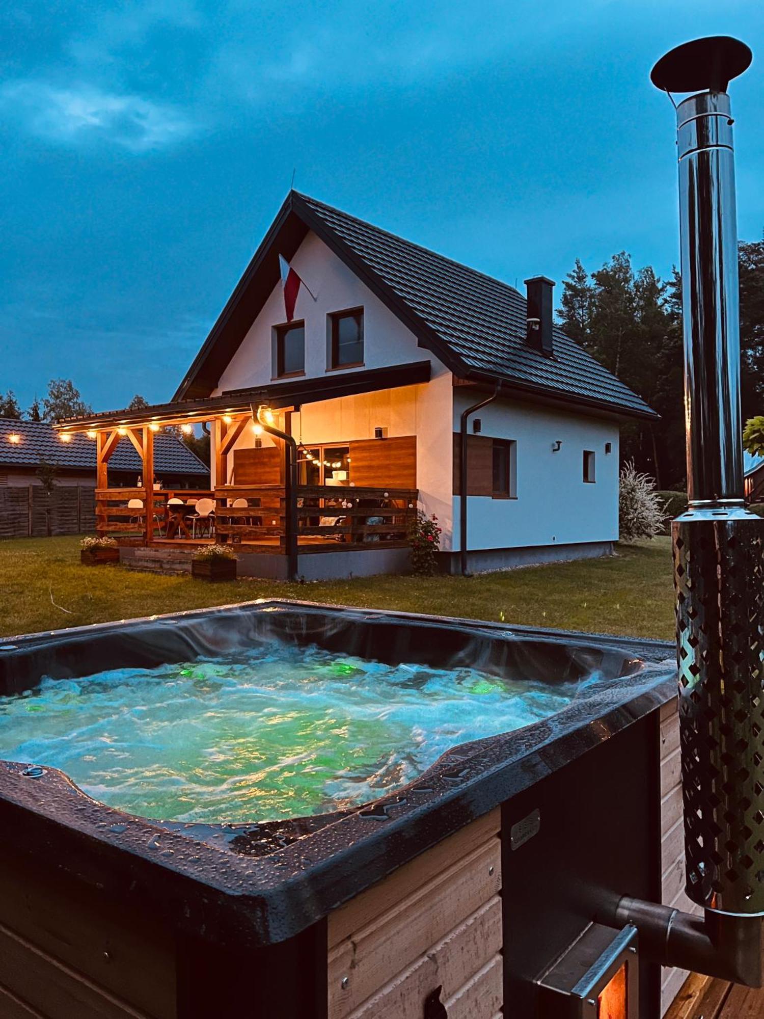 Domek Z Kominkiem Nad Jeziorem Z Jacuzzi Ogrodowym Sumowo (Sejny) Exterior foto